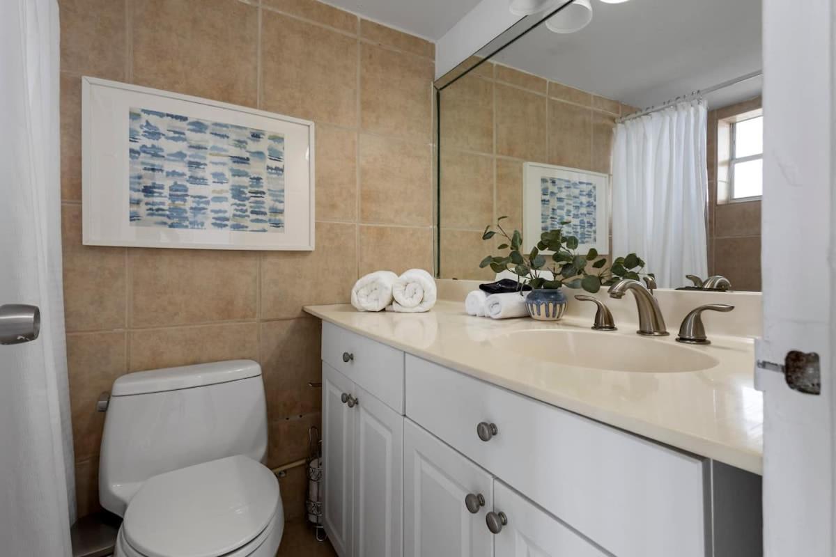 Apartment Bayshore Bliss- Cozy Space & Bay Views *