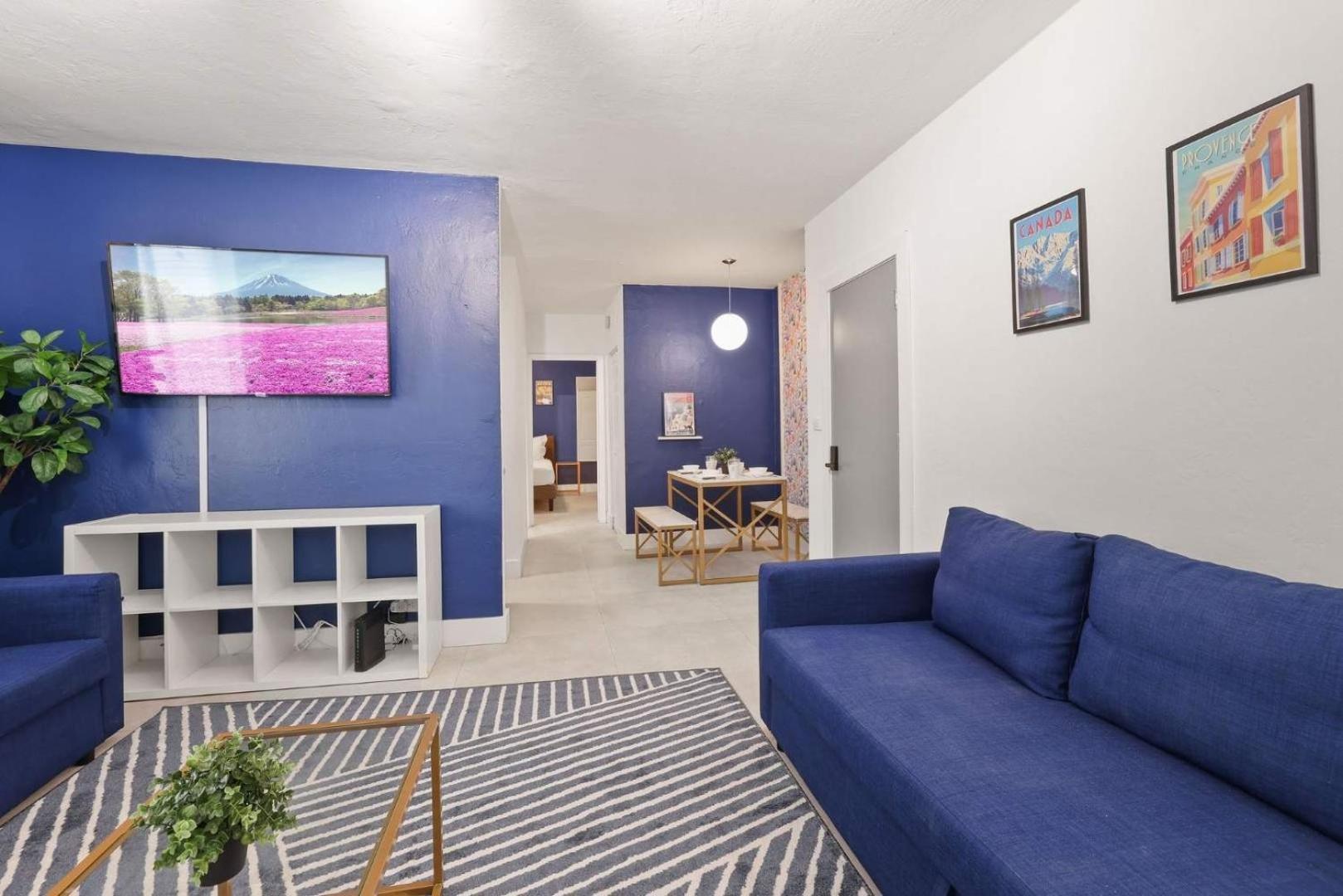 Coastal Retreat 6 Guests Miami Apartment *