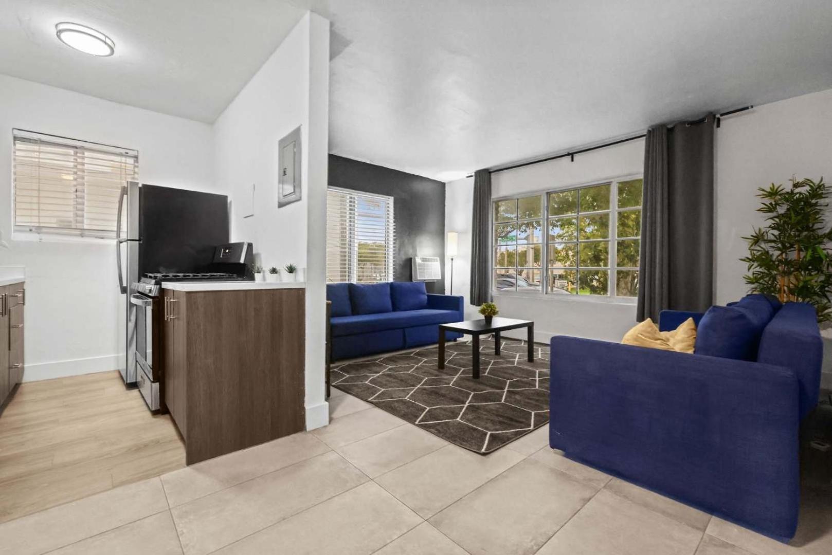 Apartment Oceanfront Charm 1br Miami *