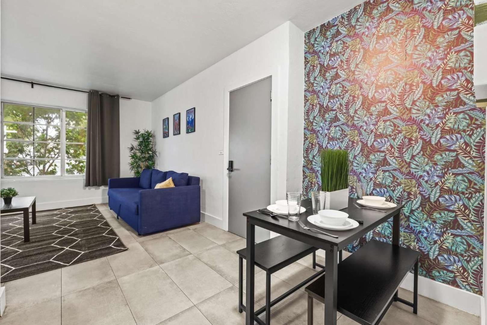 Oceanfront Charm 1br Miami Apartment