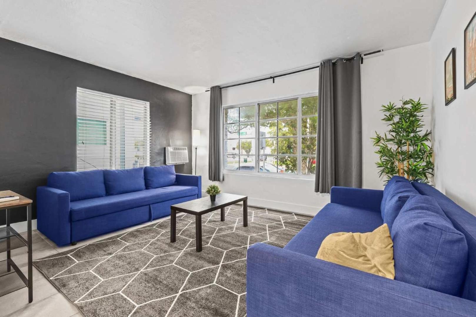 Oceanfront Charm 1br Miami Apartment *