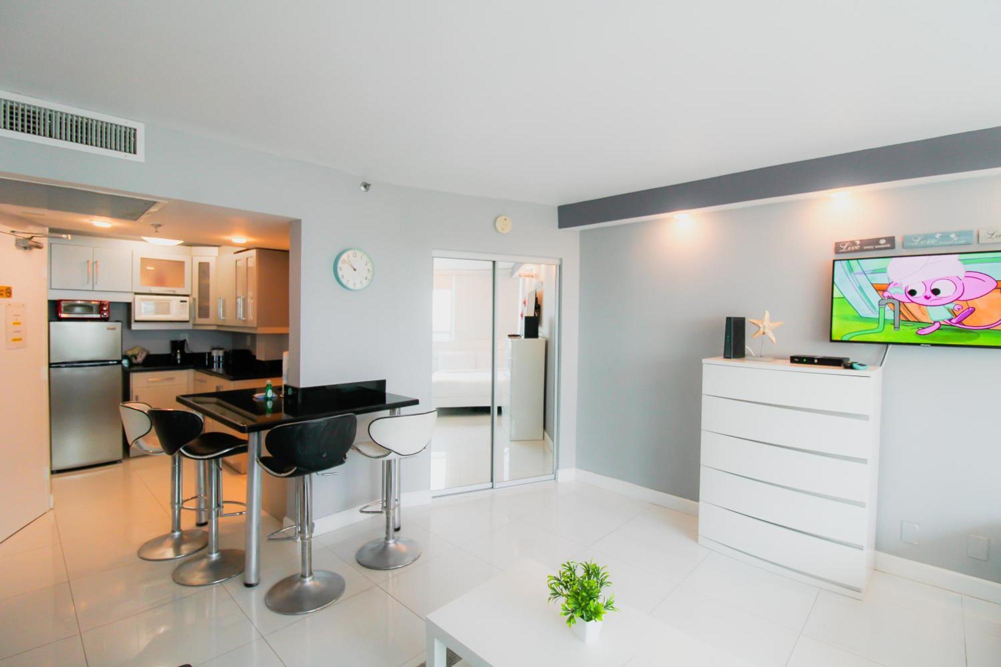 Castle 519 Bayview Modern With Pool, Access, Tennis And Free Parking Apartment Miami Beach