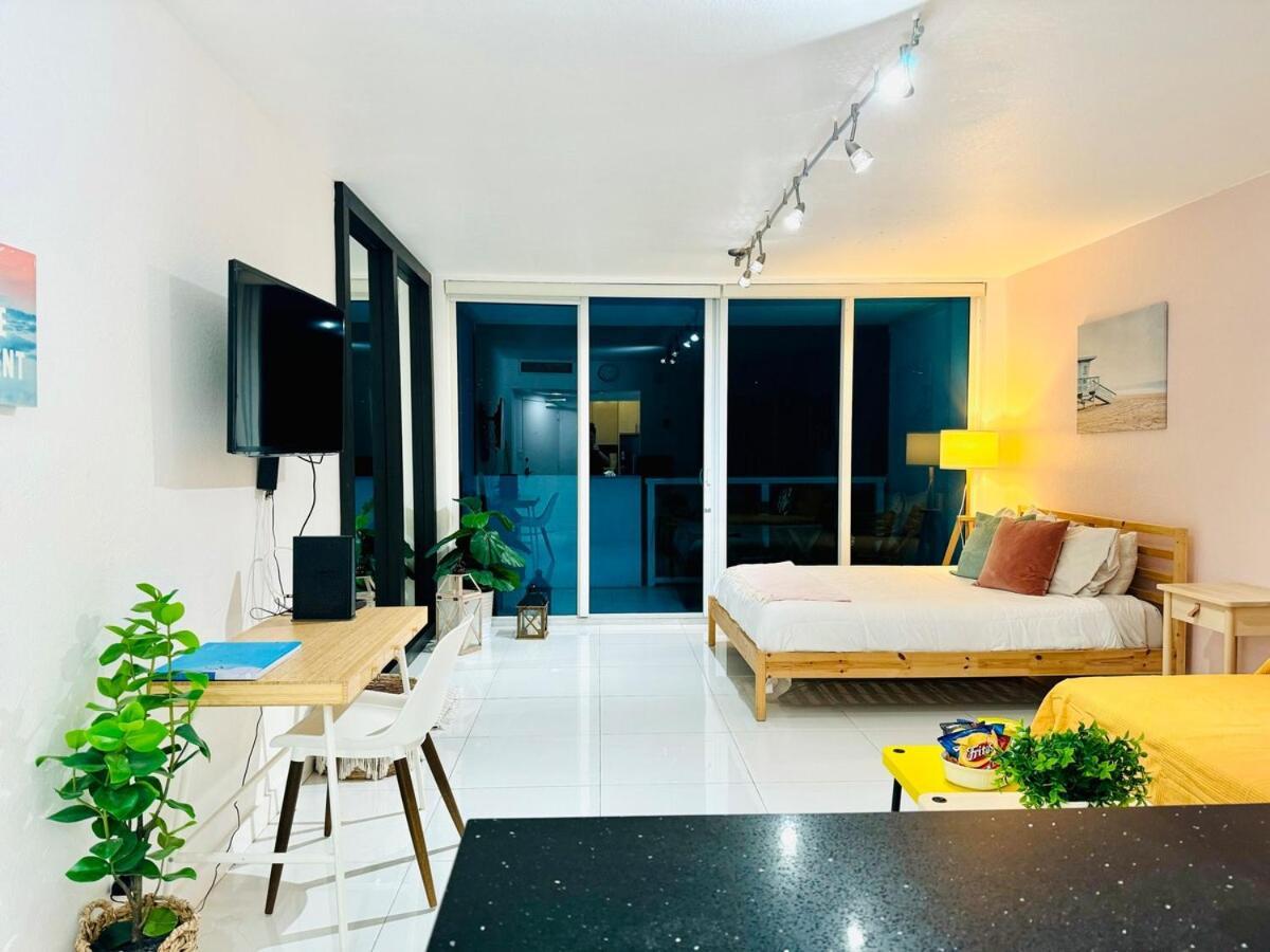 Ocean Front Unit - Rigth At Apartment Miami Beach