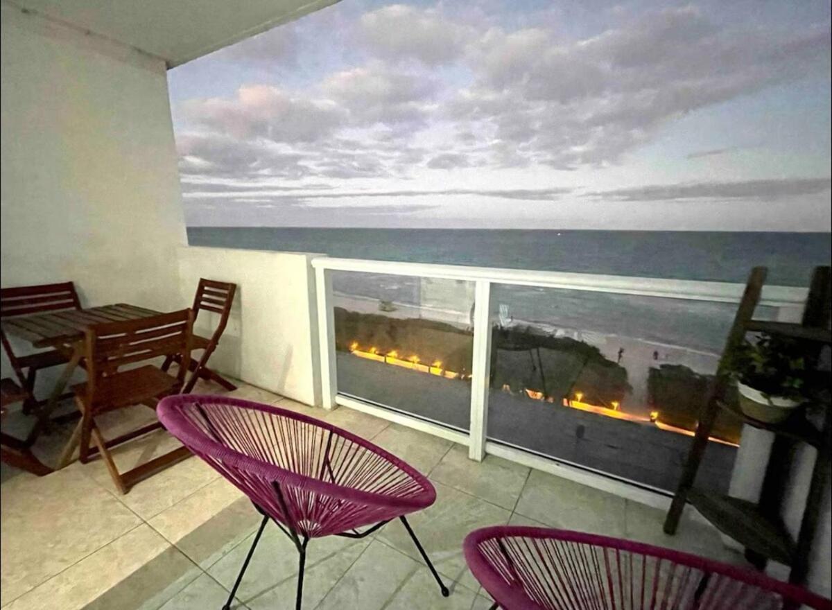 Ocean Front Unit - Rigth At Apartment