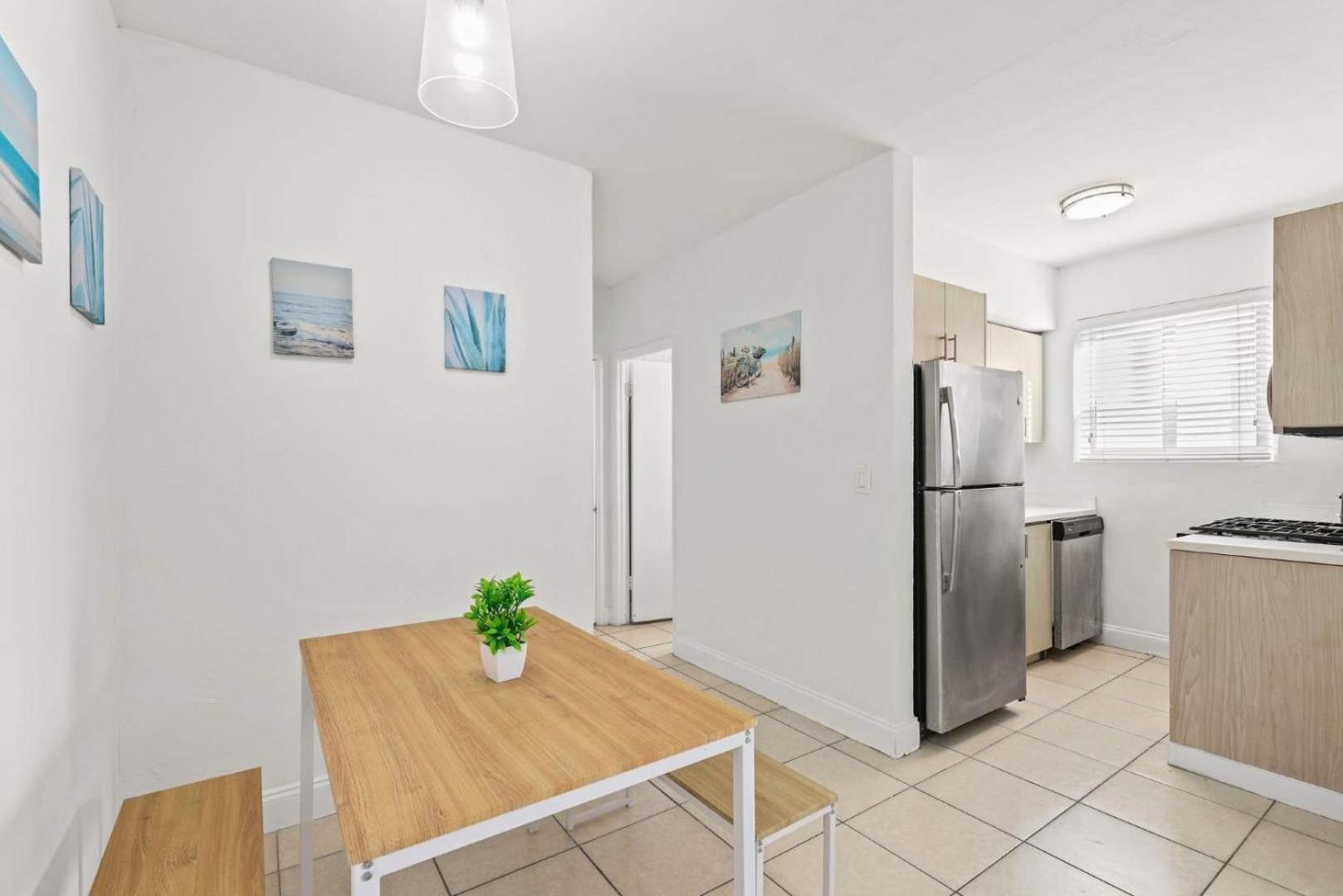 Apartment Beachside Miami 4 Guests