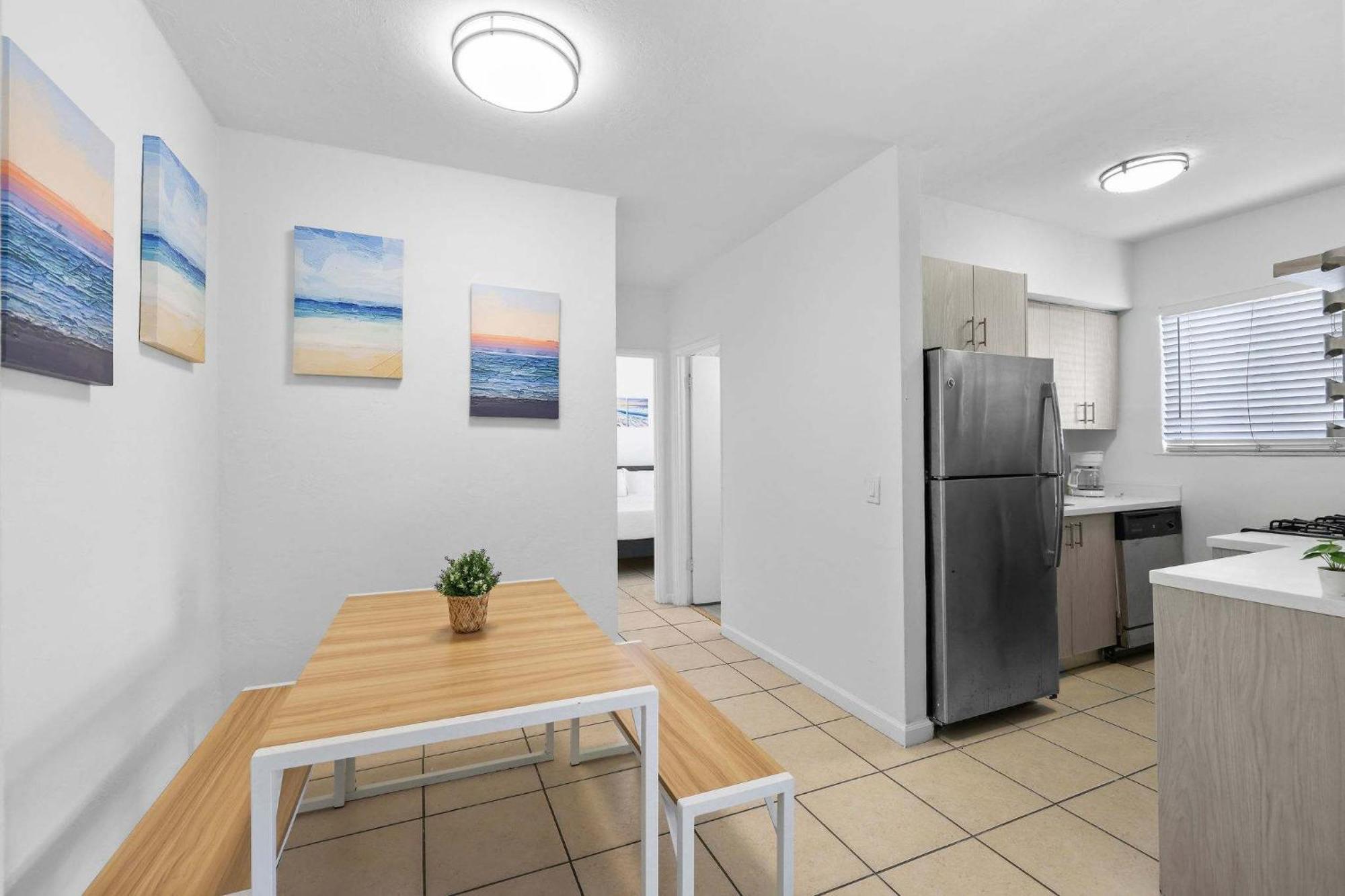 1br Sleeps 4 Vibes