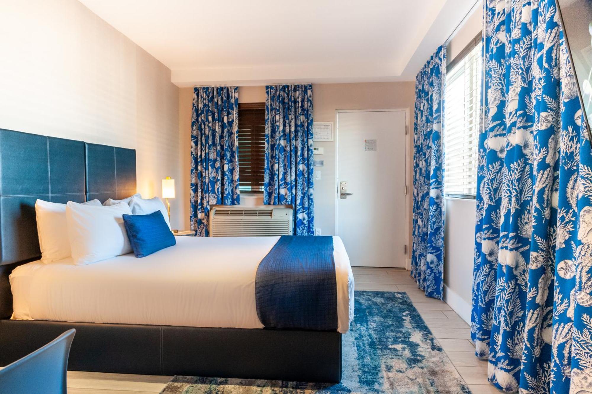Hotel Waterside And 3*