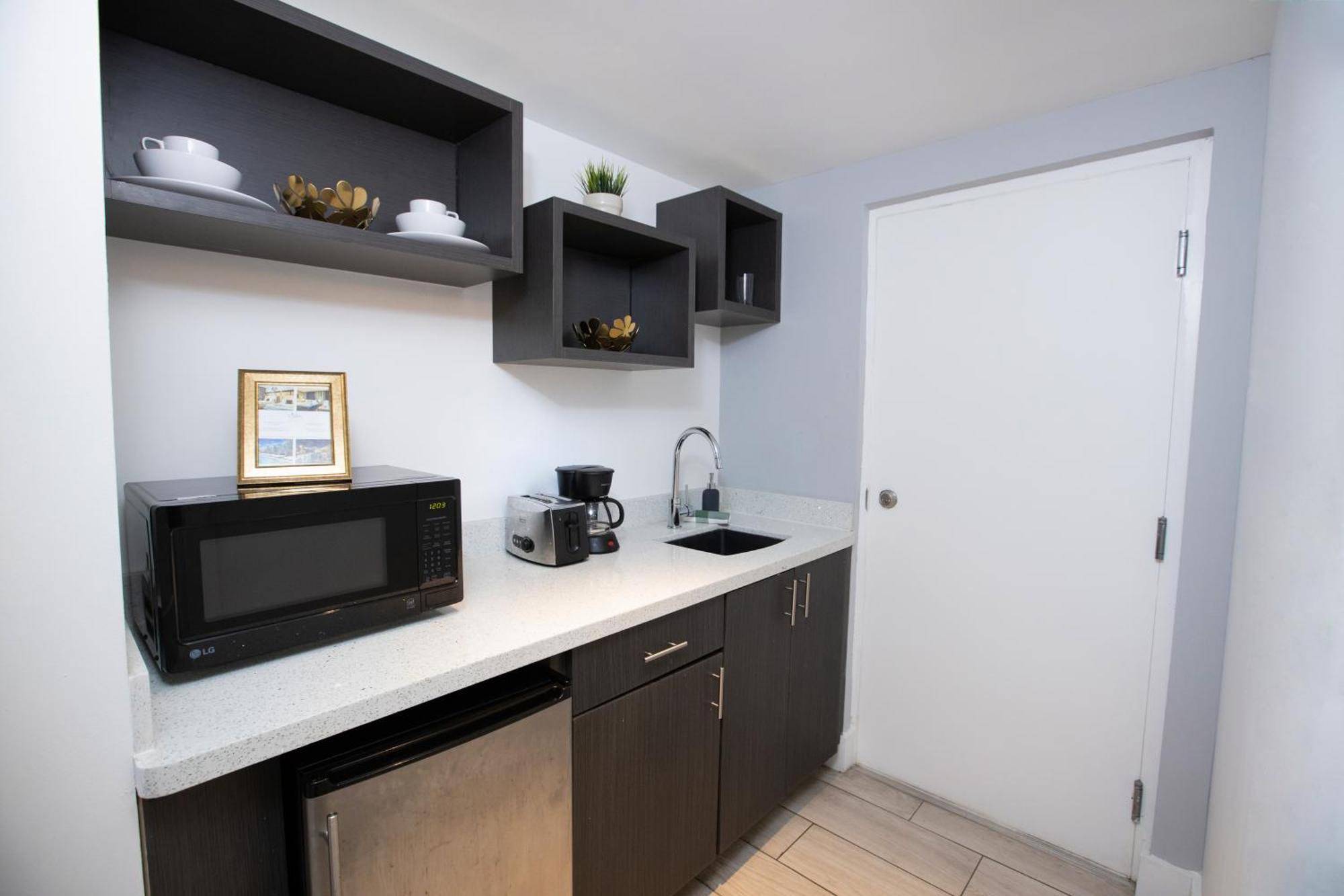 Hotel Waterside And