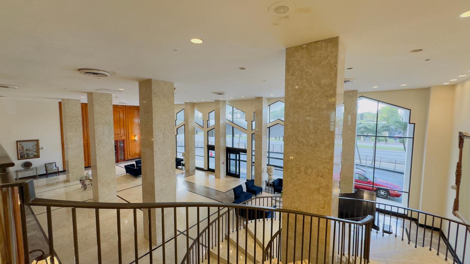 Apartment Oceanfront Luxury Miami Escape Pool&gym