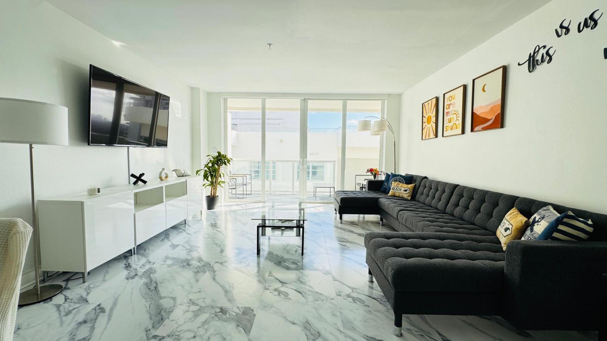 Apartment Oceanfront Luxury Miami Escape Pool&gym