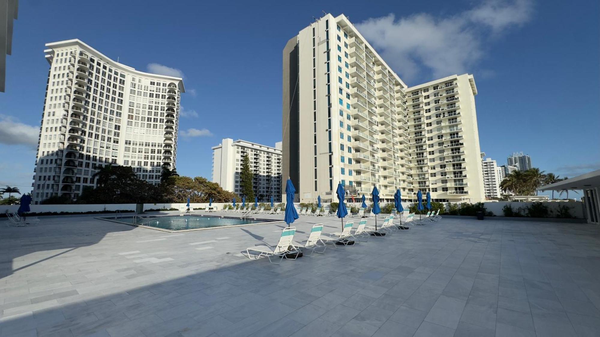 Oceanfront Luxury Miami Escape Pool&gym Apartment Miami Beach