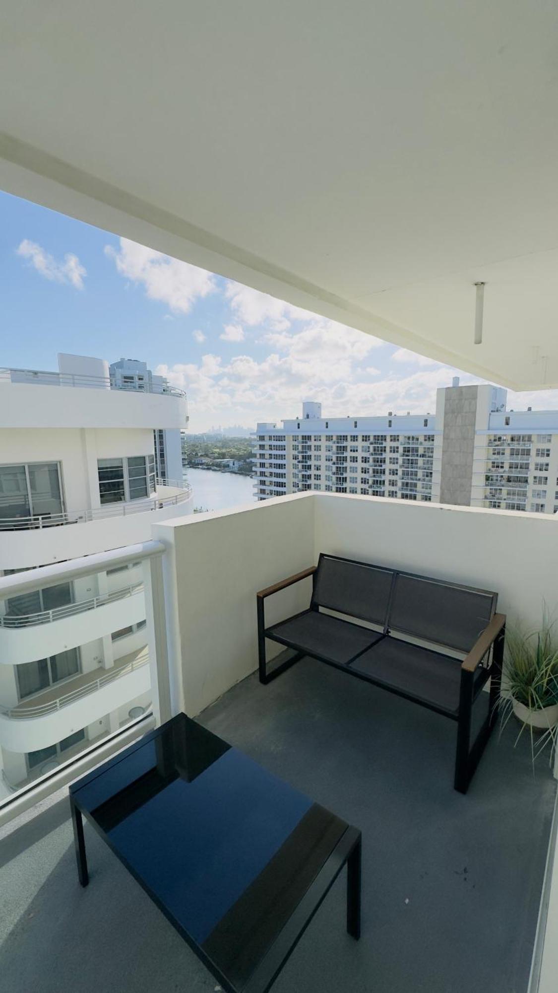 Oceanfront Luxury Miami Escape Pool&gym Miami Beach
