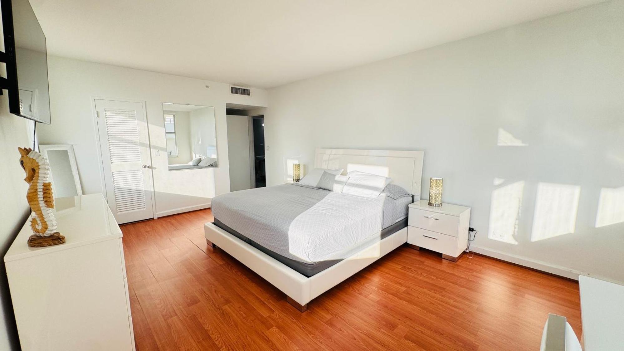Oceanfront Luxury Miami Escape Pool&gym Apartment *