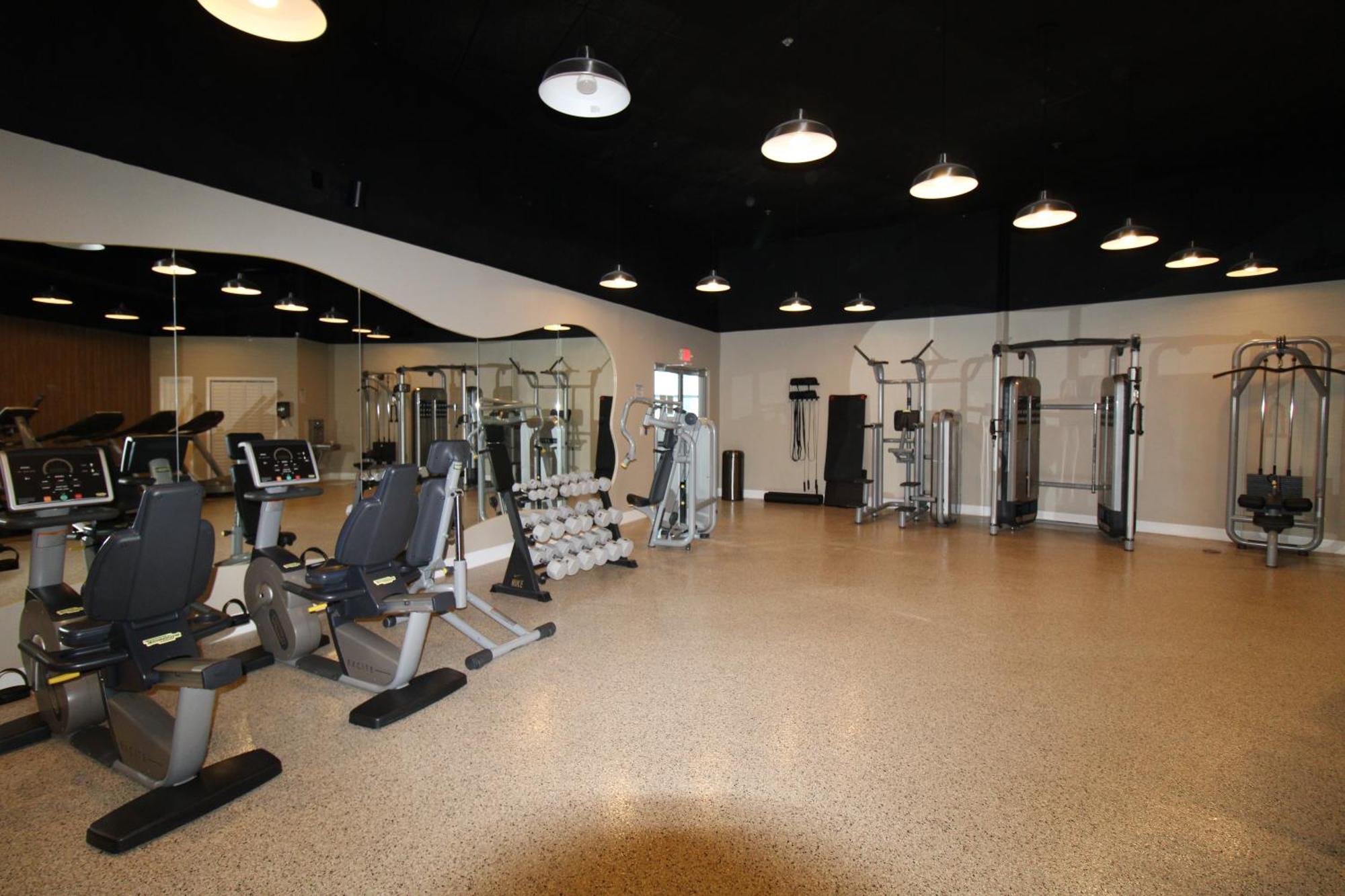 Castle 401 Oceanfront With Pool, Tennis, Access And Free Parking Apartment