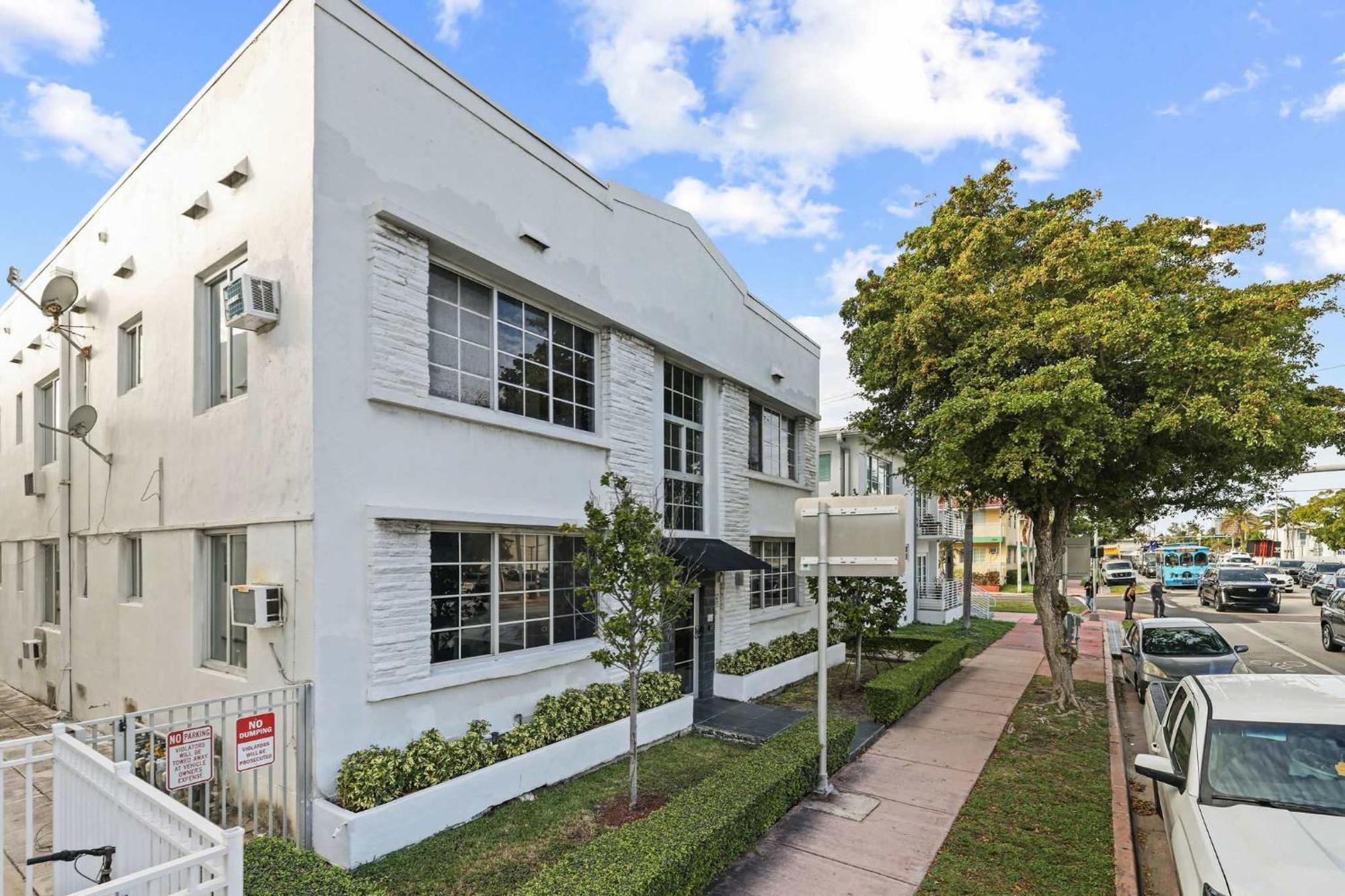 Oceanfront Charm 1br Miami *