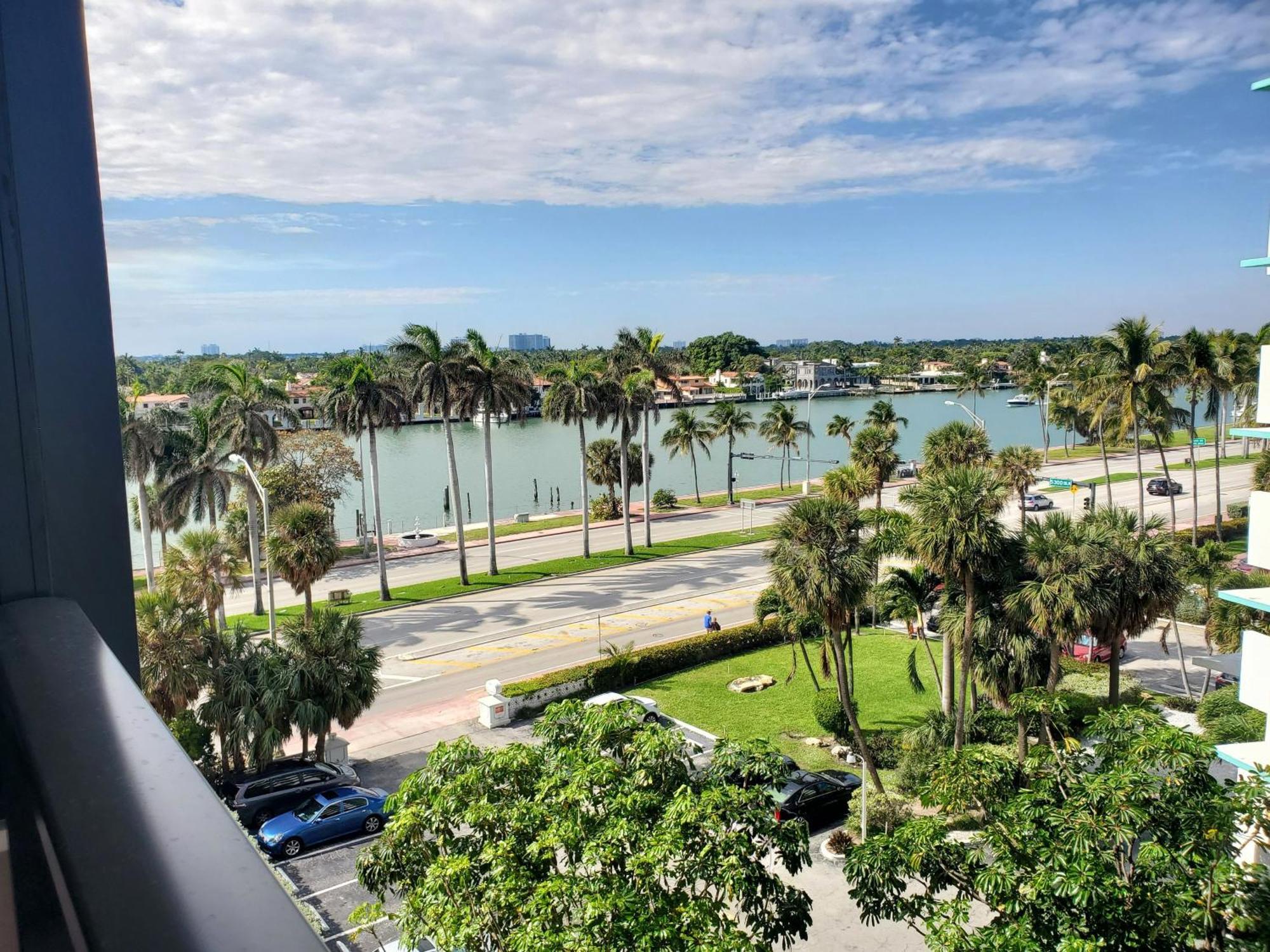 Alexander 718 Miami Beach