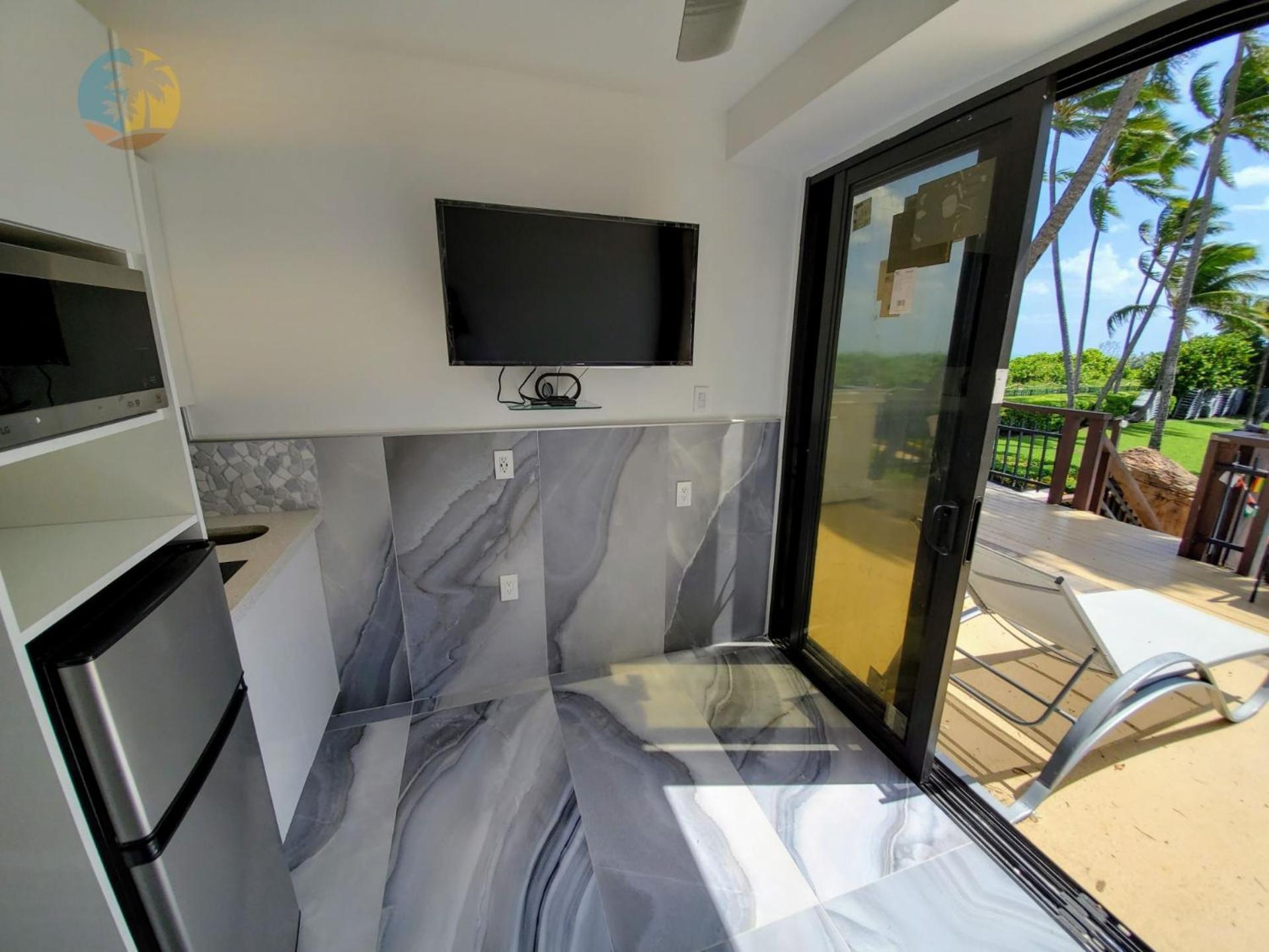 Alexander 1618 Miami Beach