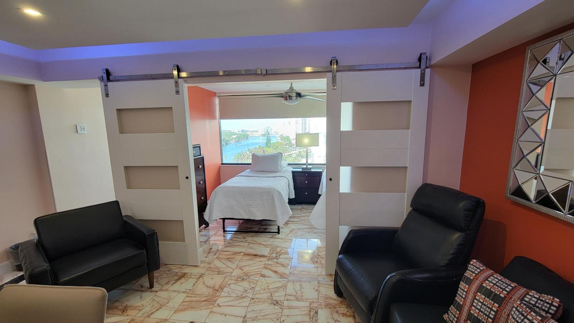 Alexander 1420 Miami Beach
