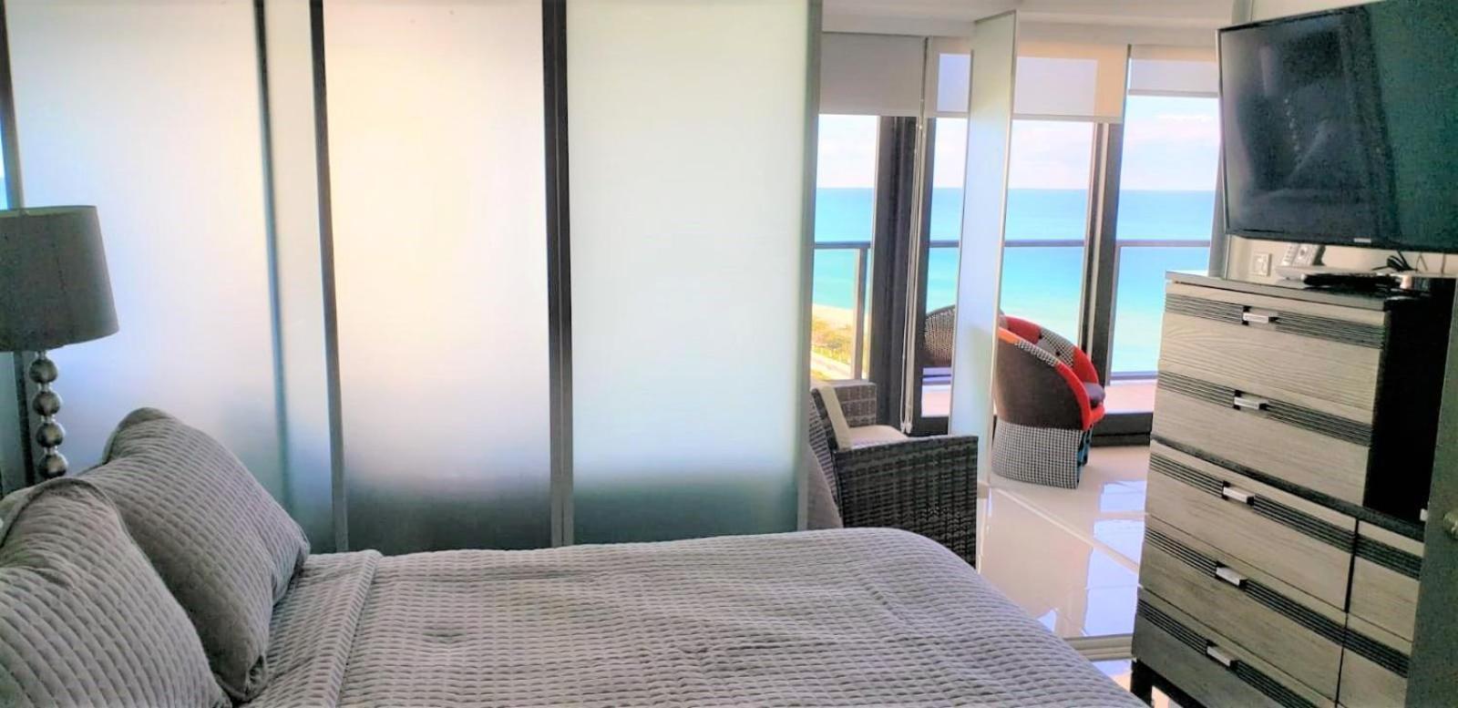 Alexander 1404 Miami Beach