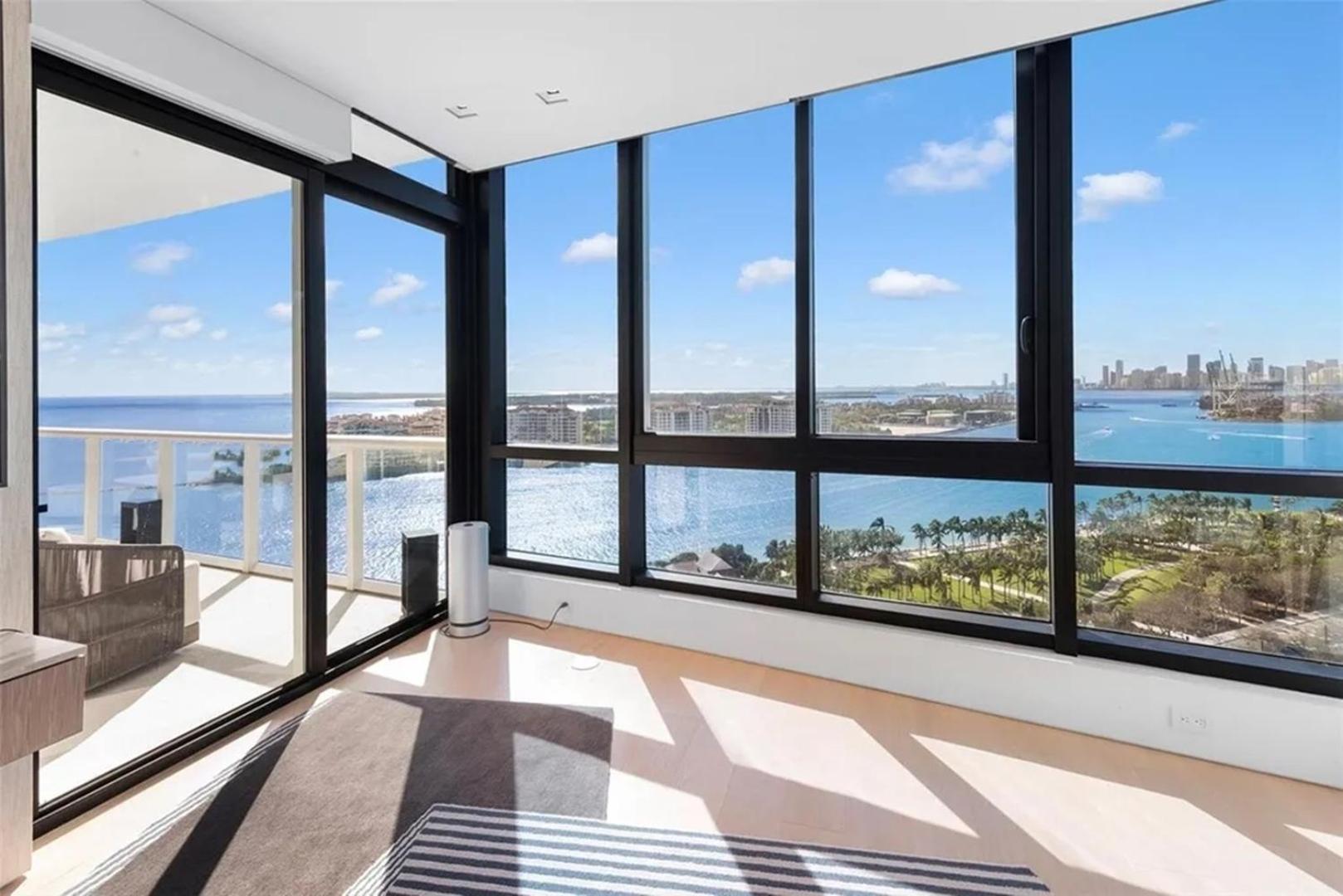 Exquisite Double-unit With Oceanfront Views * Miami Beach