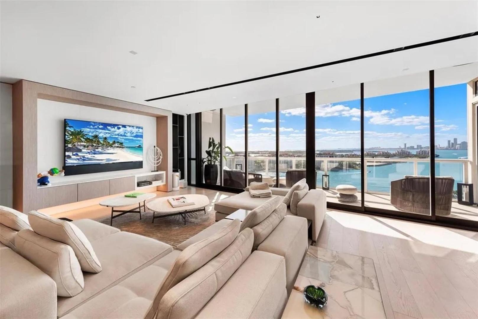Exquisite Double-unit With Oceanfront Views *