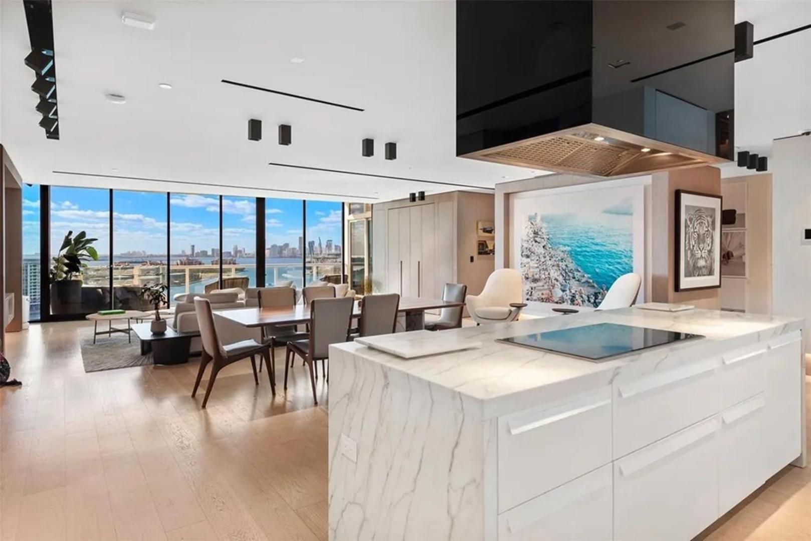 Exquisite Double-unit With Oceanfront Views