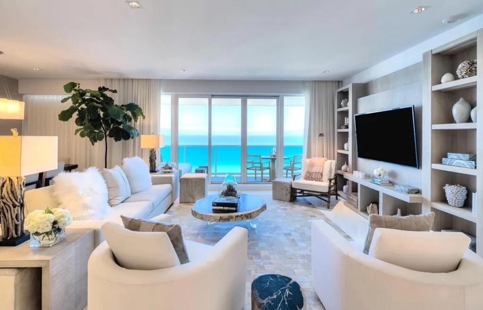 Modern 4-bedroom Oceanfront Apartment Miami Beach