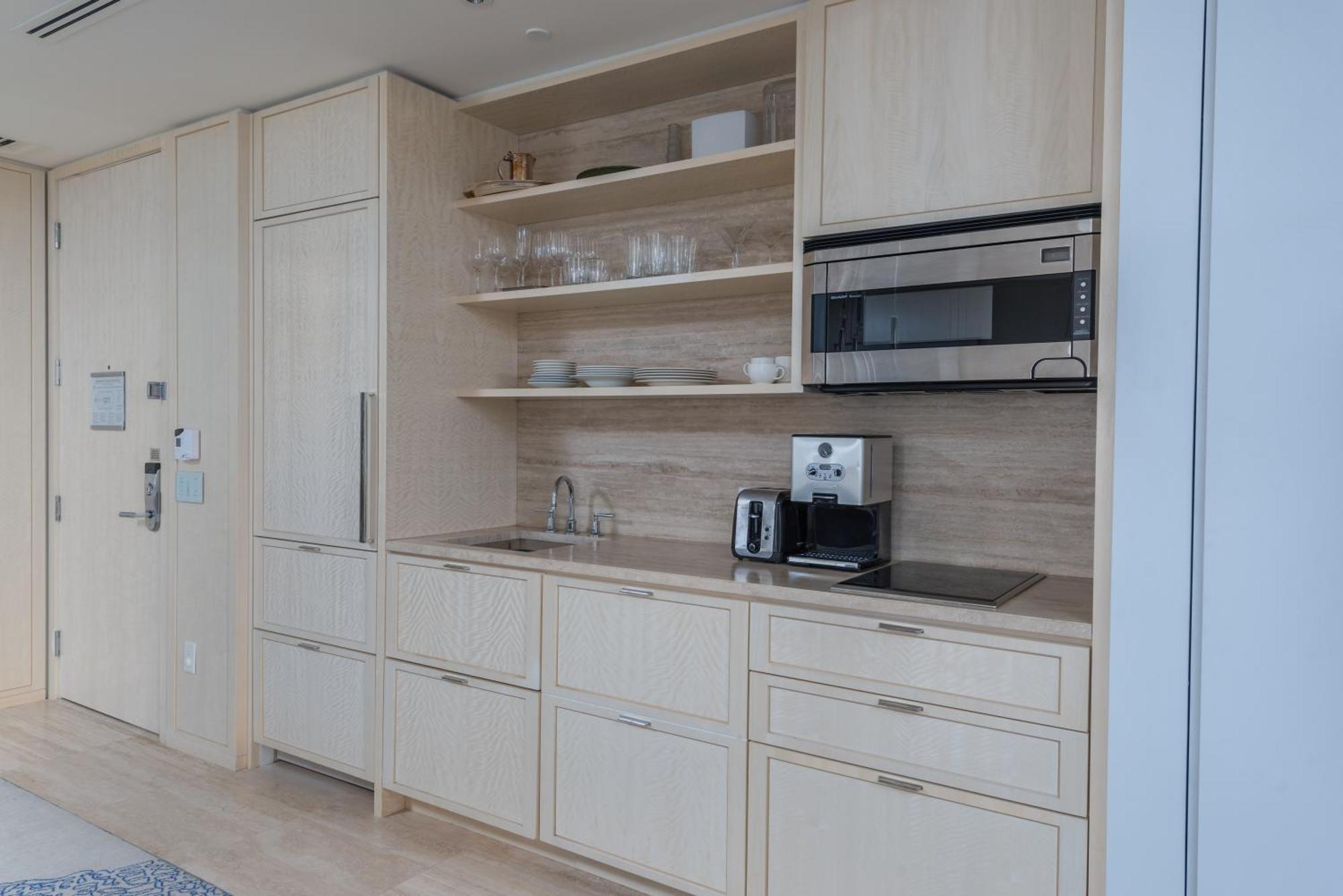 Aparthotel 3mm Oceanfront At Finest Bal Harbour - Amenities