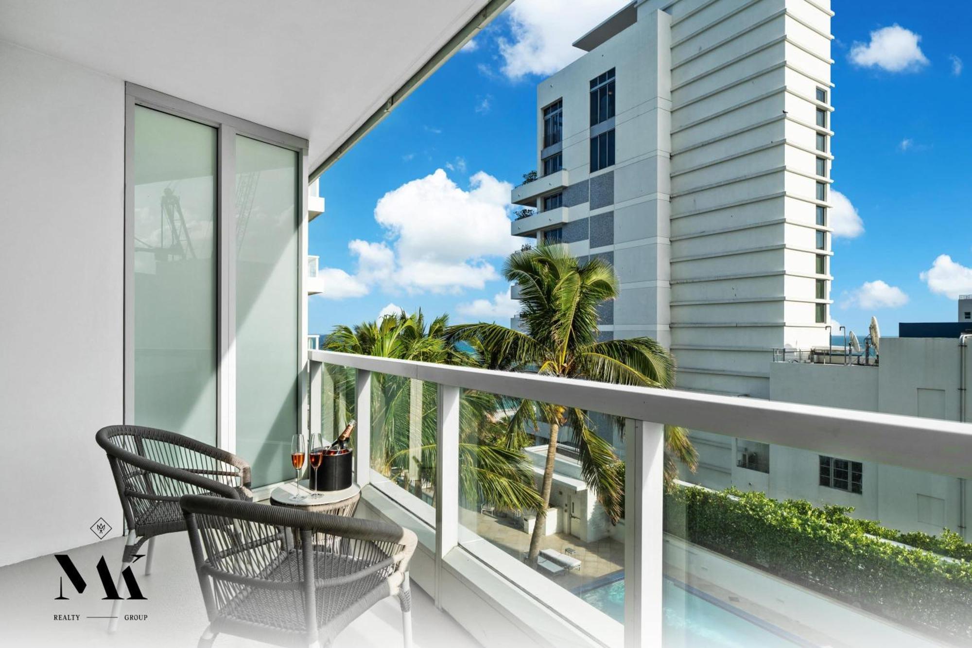 Resort Fb Miami Sorrento Private Ocean Luxury Miami Beach