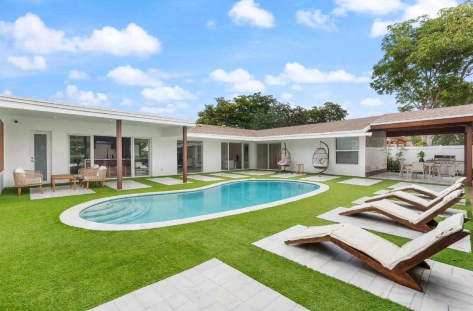 The New House In The Middle Of Miami Holiday home *