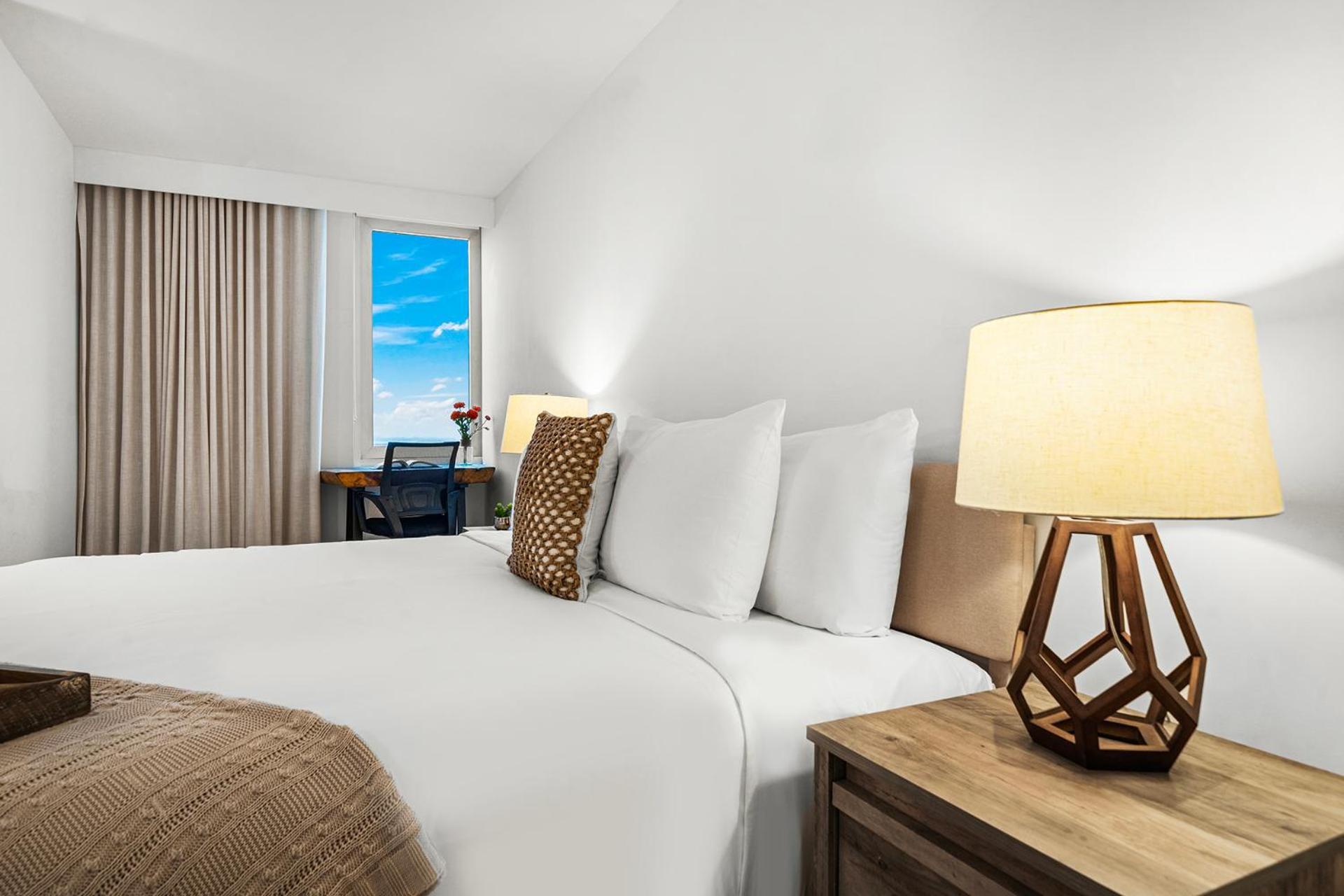 Apartment 1 Bedroom Private At Roney Palace -1129