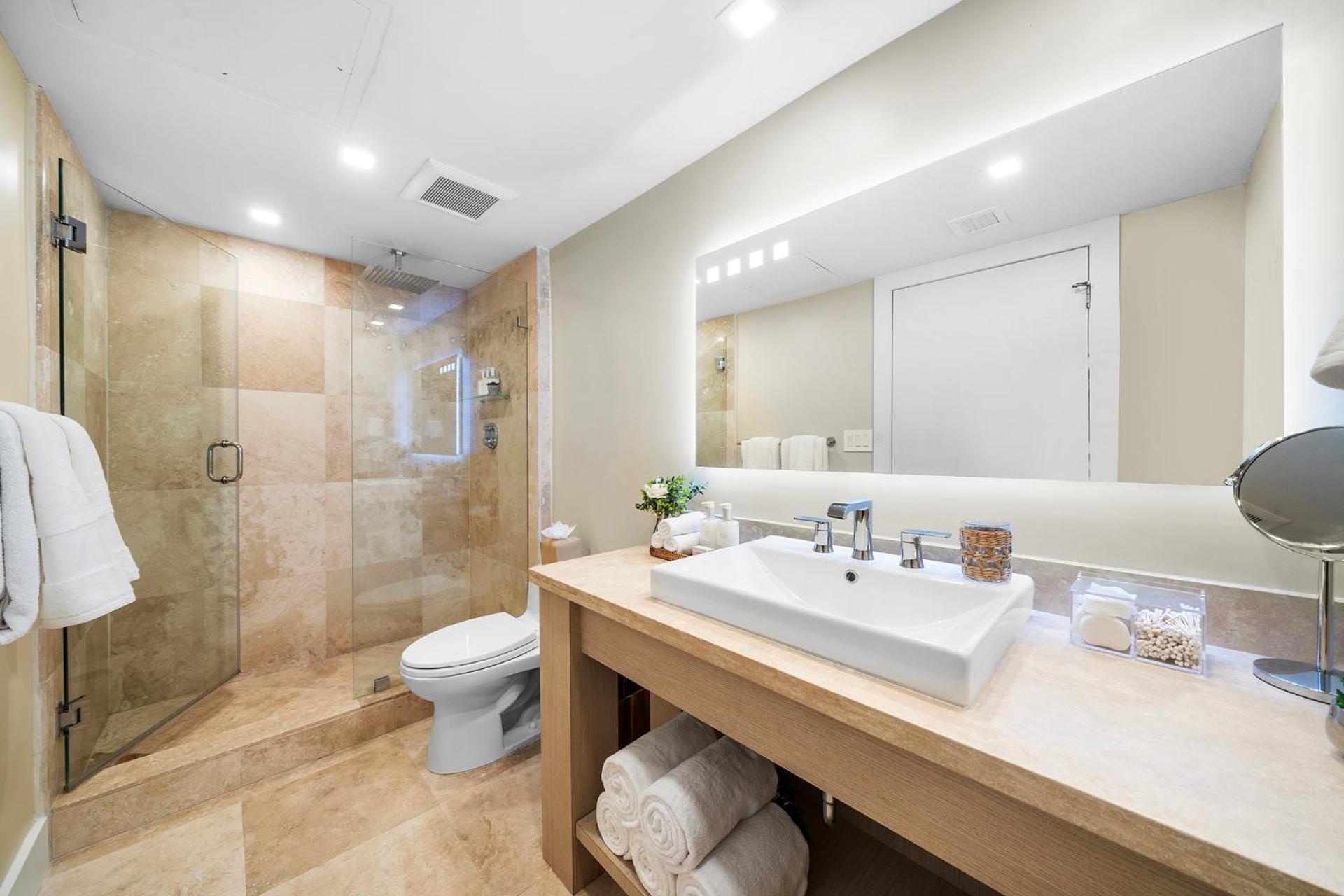Apartment 1 Bedroom Private At Roney Palace -1129 *