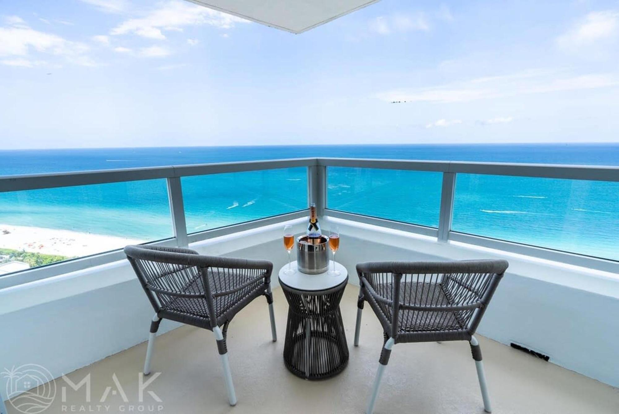 Fb Miami Tresor Private Luxury Resort 4*