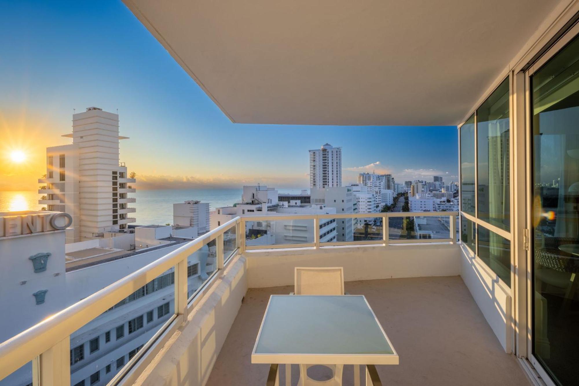 Fontainebleau Ocean View Fits 6! 1 Bed/2 Ba Apartment Miami Beach