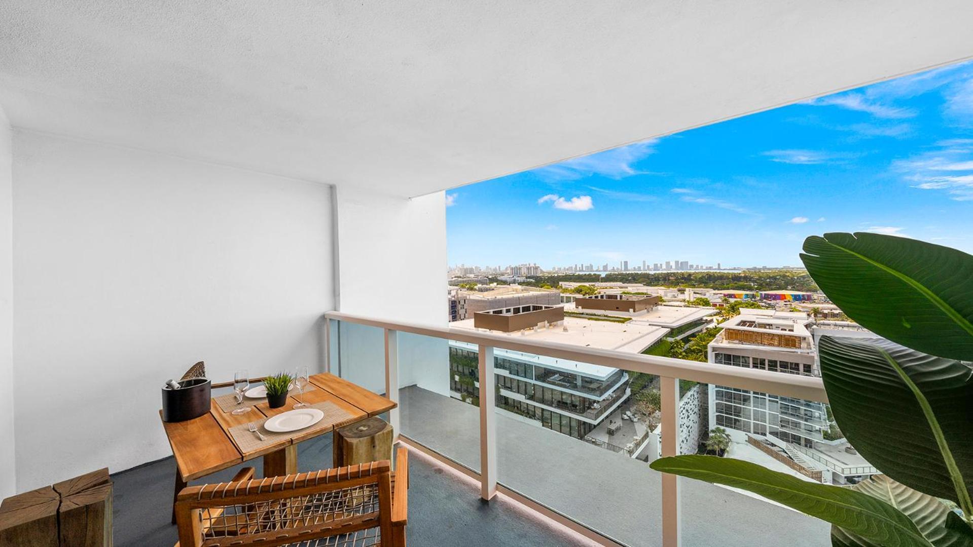 Luxurious Private At 1 & Homes - 1545 * Miami Beach