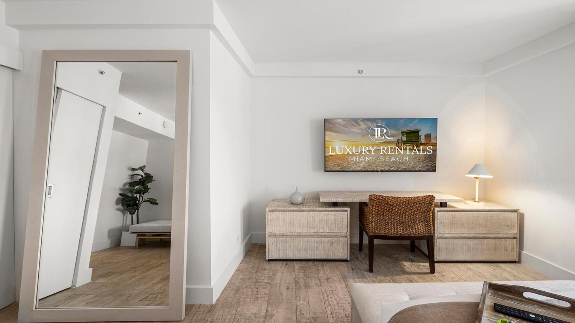 Luxurious Private At 1 & Homes - 1545 *