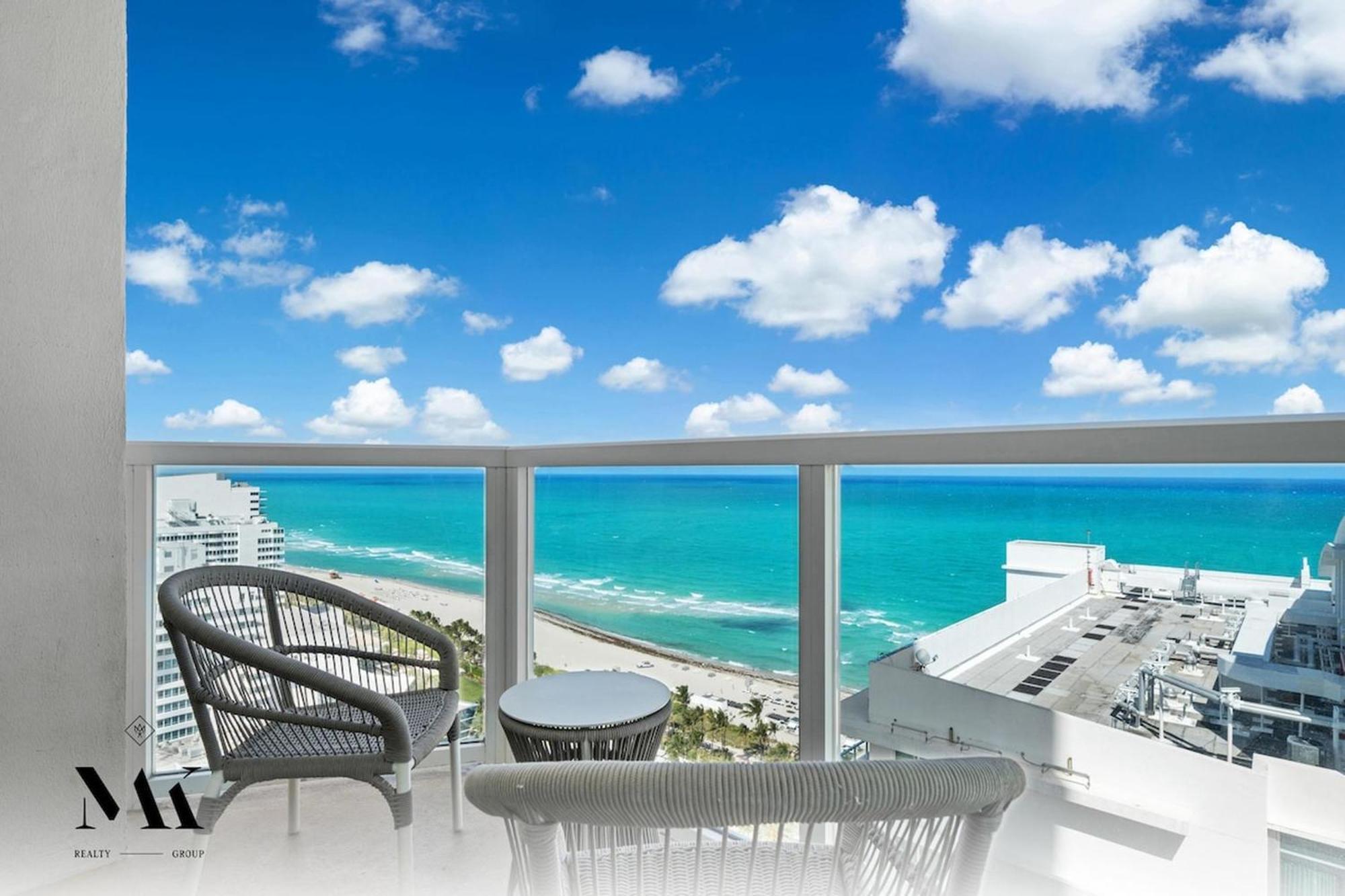 Resort Fb Miami Tresor Private Luxury Miami Beach