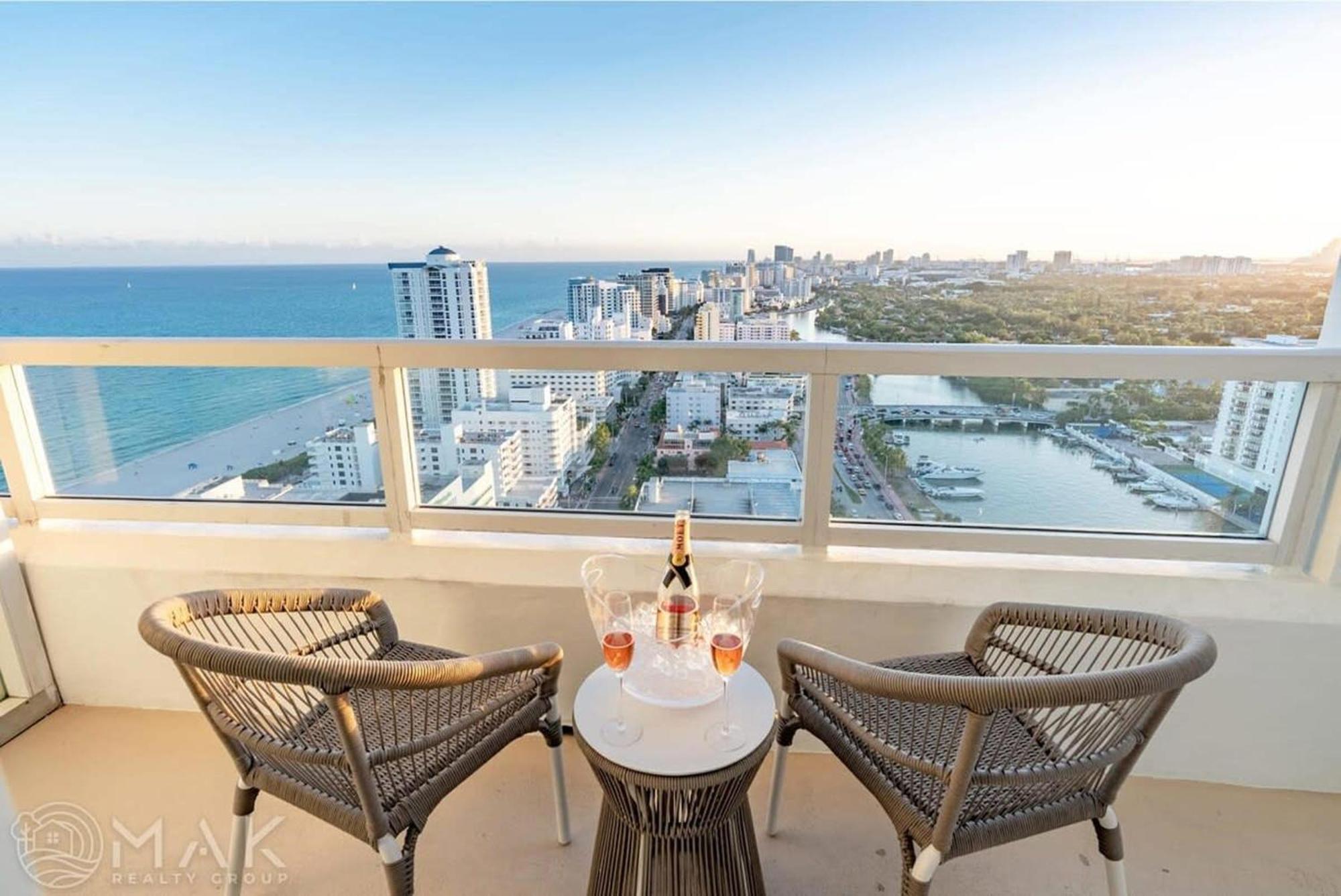 Fb Miami Tresor Private Luxury Resort