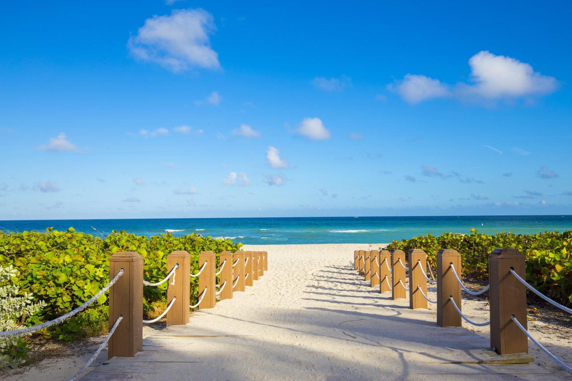 Luxurious Private At 1 & Homes -945 * Miami Beach