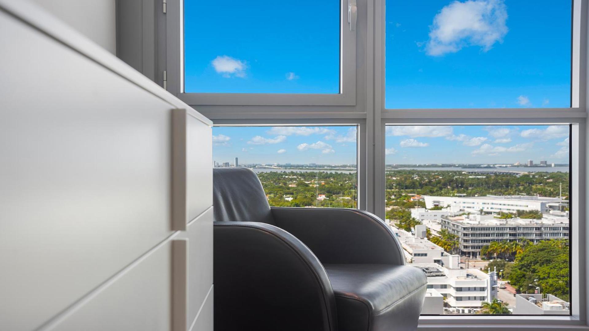 Apartment Oceanview Private At The Setai -2202