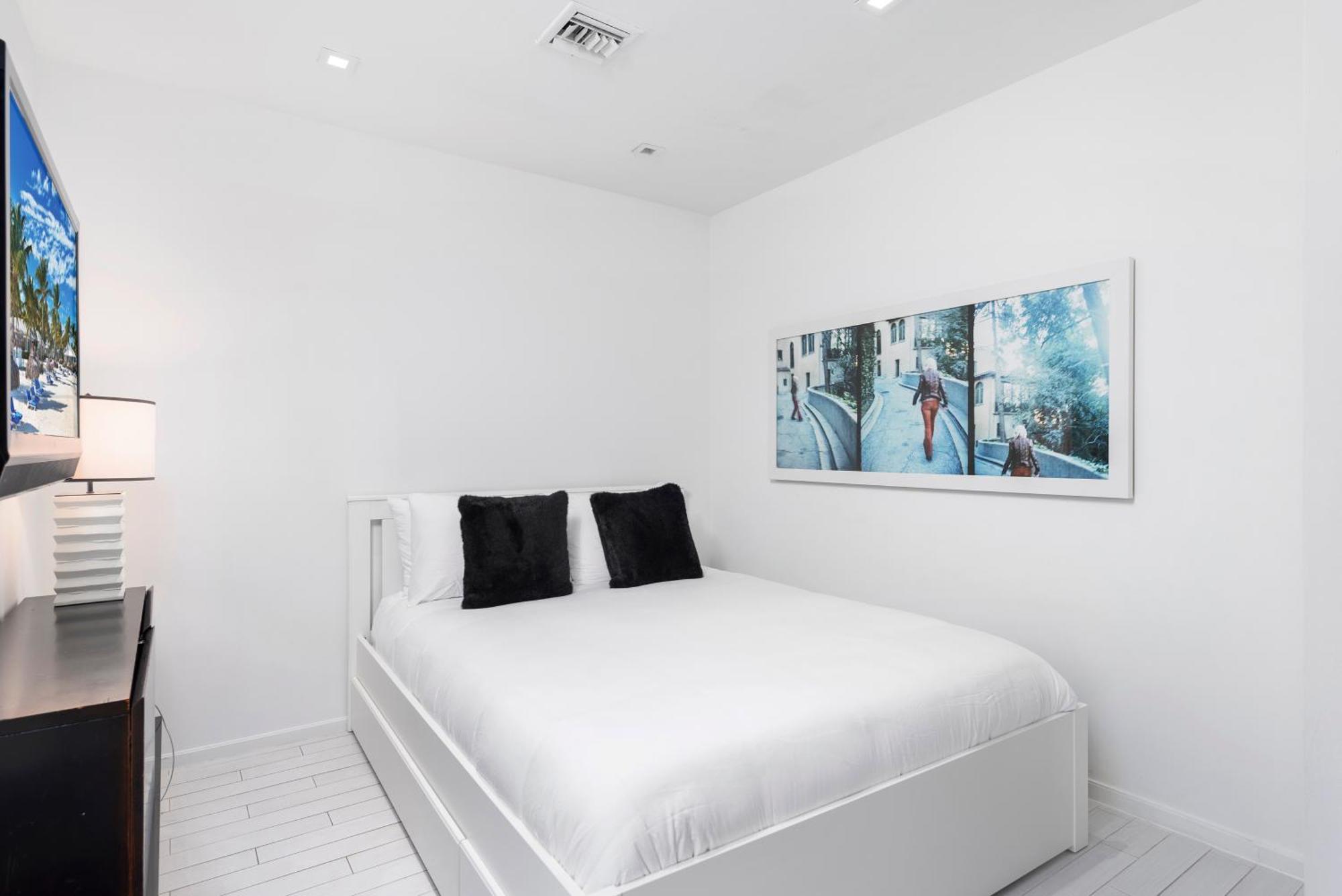 Oceanfront Private At W South - 828 Miami Beach