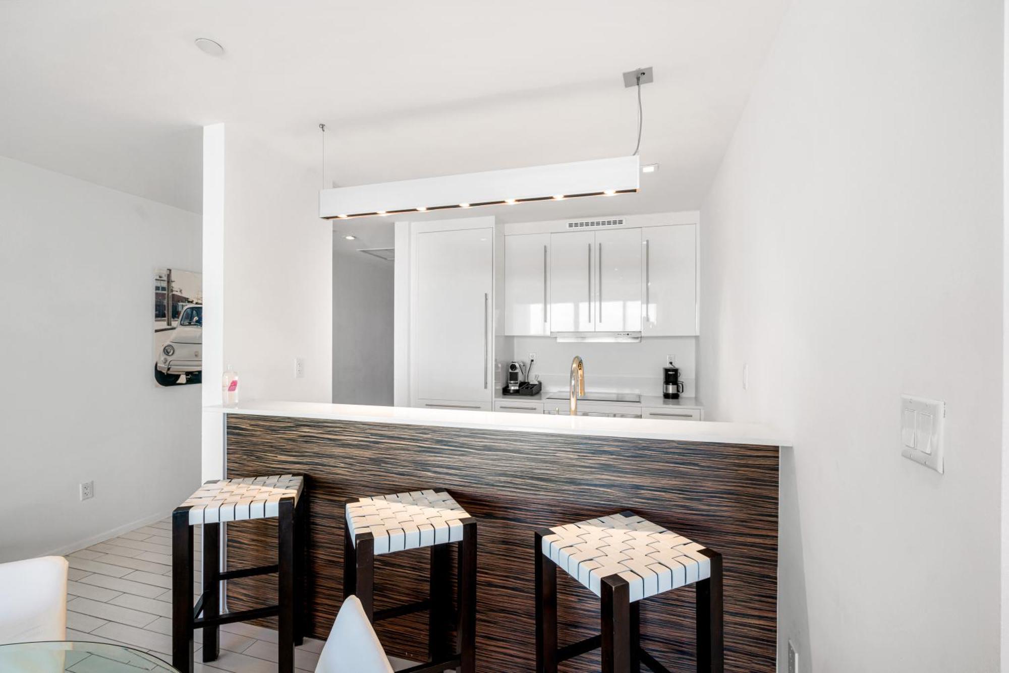 Ocean View At W South -1114