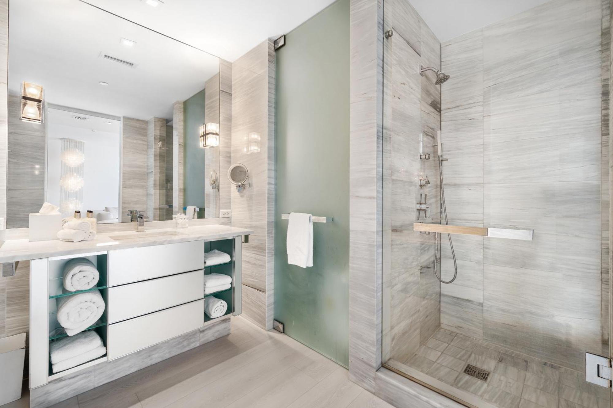 Ocean View At W South -1614