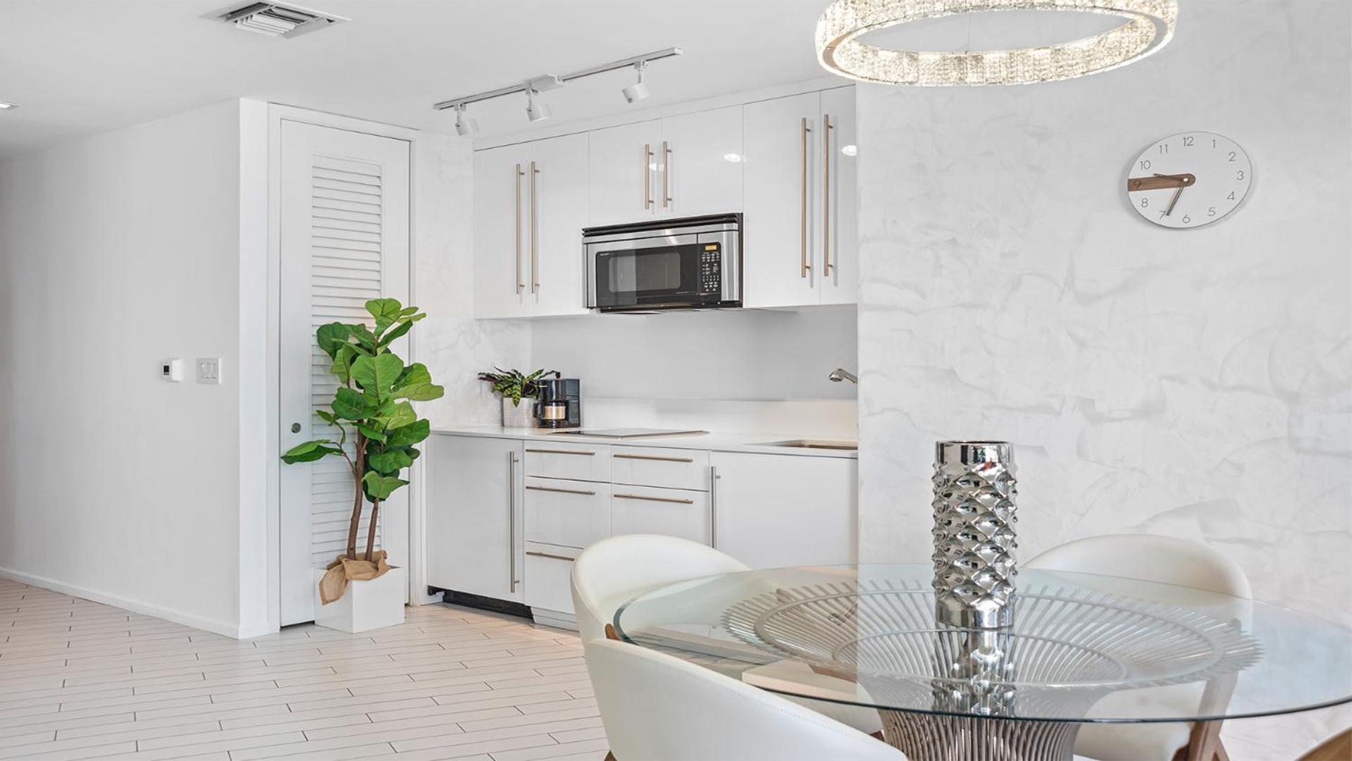 Apartment Private At W South - 811 *