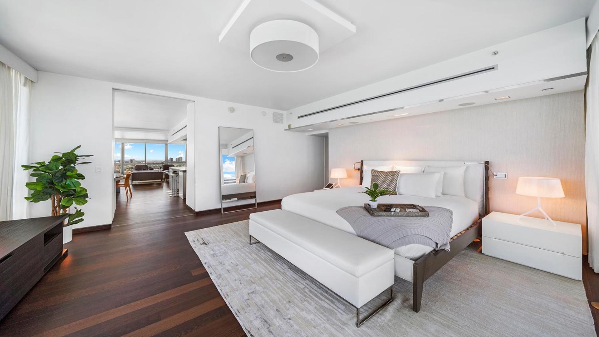 Oceanfront Private Penthouse At The Setai -3909 Apartment