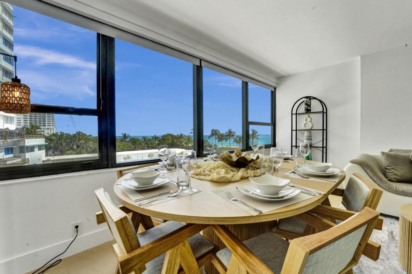 Apartment Beautiful Oceanview With Service 504 *