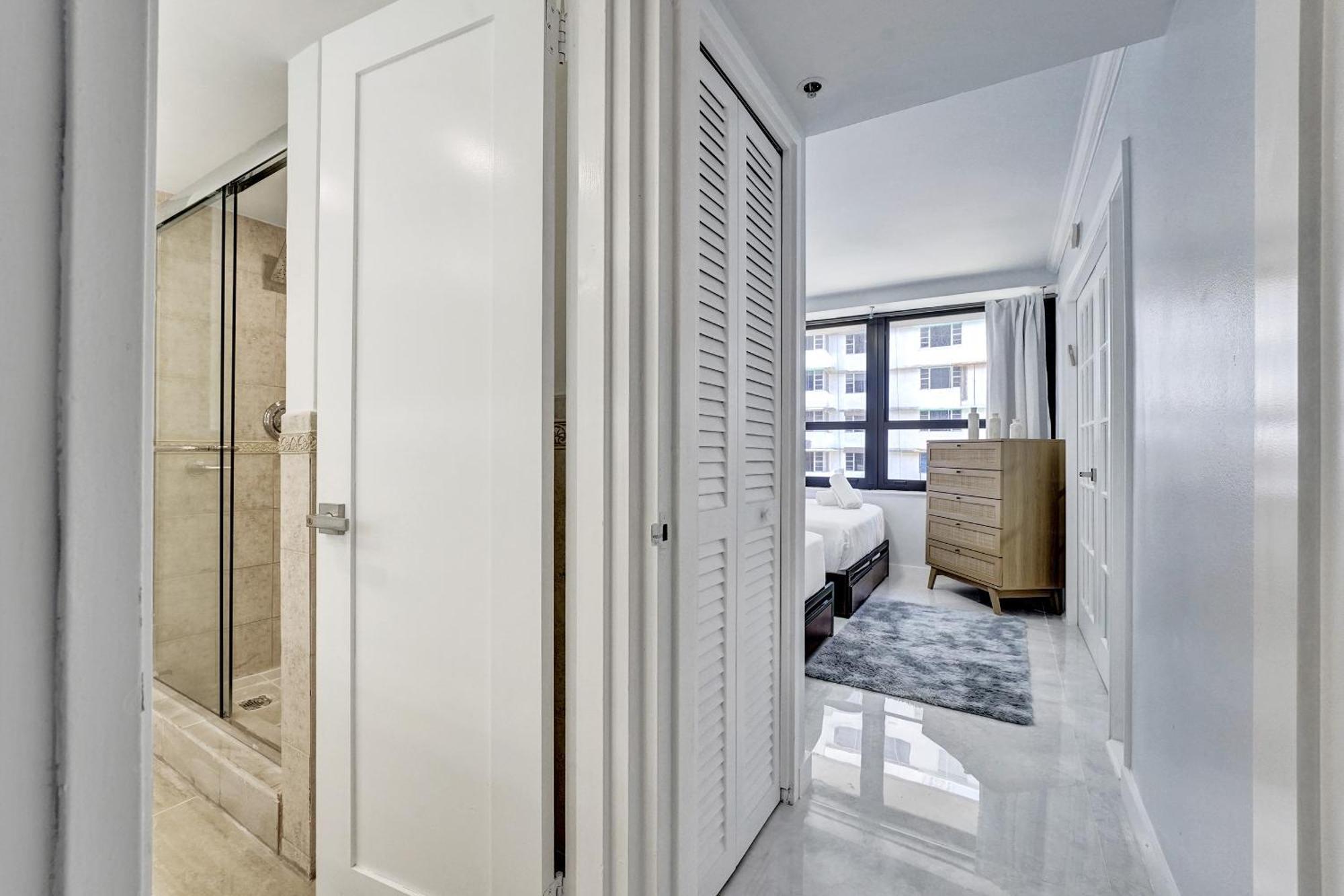Apartment Breathtaking W Service Unit 908 Miami Beach