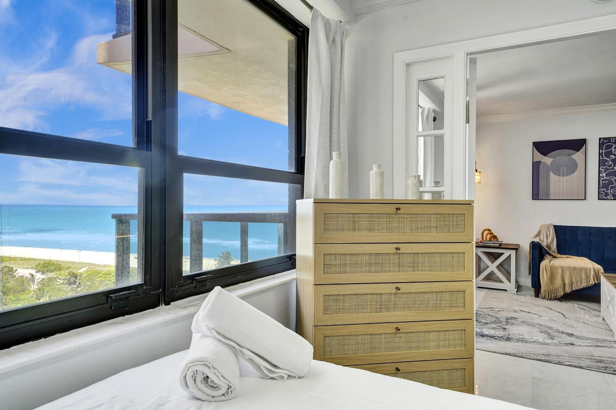 Breathtaking W Service Unit 908 *