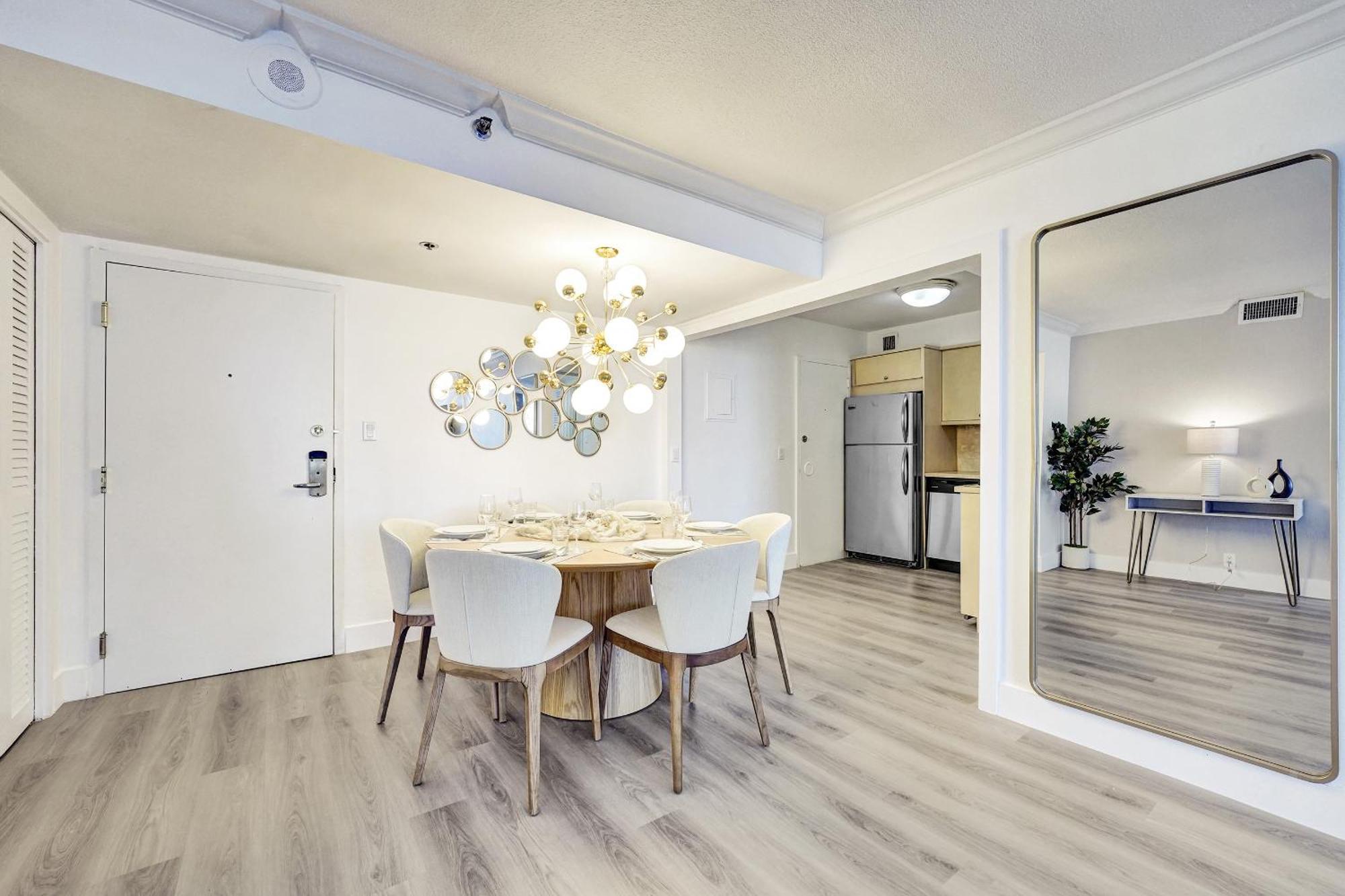 Breathtaking W Service Unit 908 Apartment Miami Beach