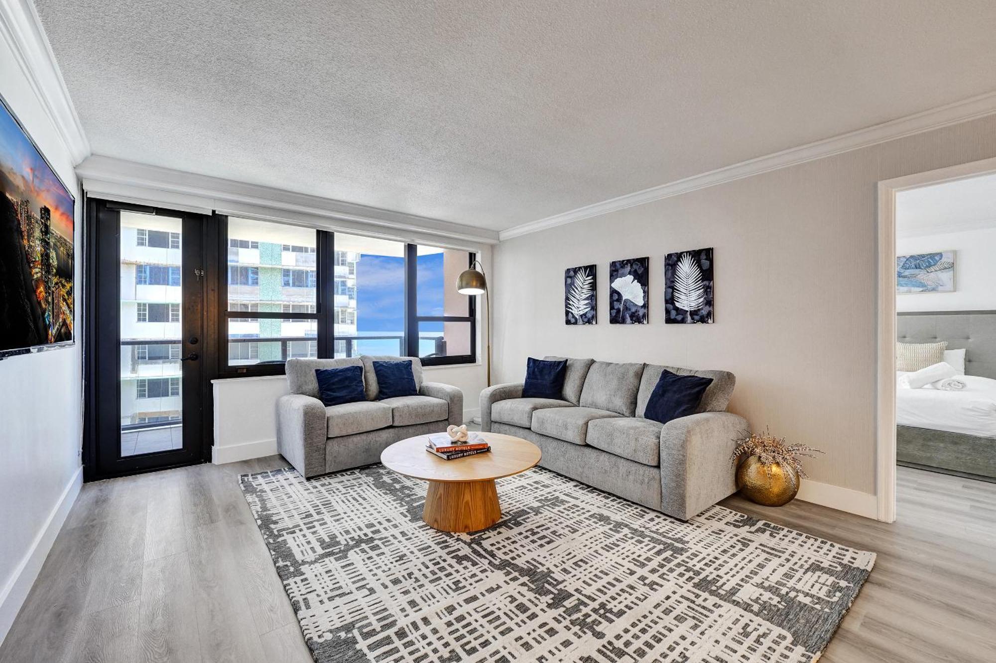 Breathtaking W Service Unit 908 * Miami Beach
